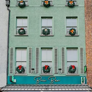 bru-bar-hostel.hotel-killarney.com/