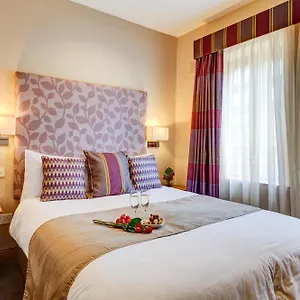 Kingfisher Townhouse Guest house